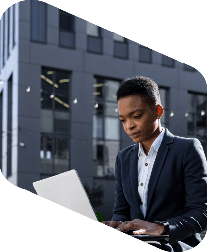 Customer support officer